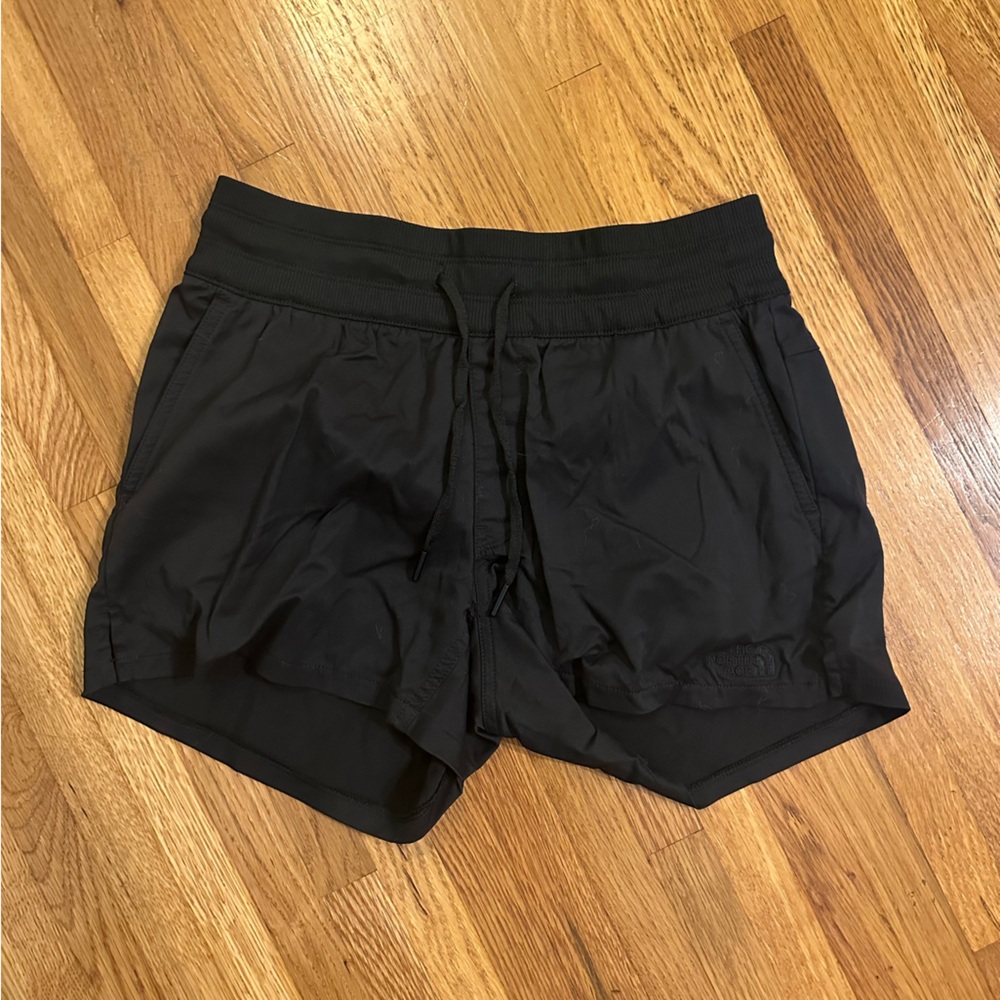 THE NORTH FACE Black Shorts Size Small